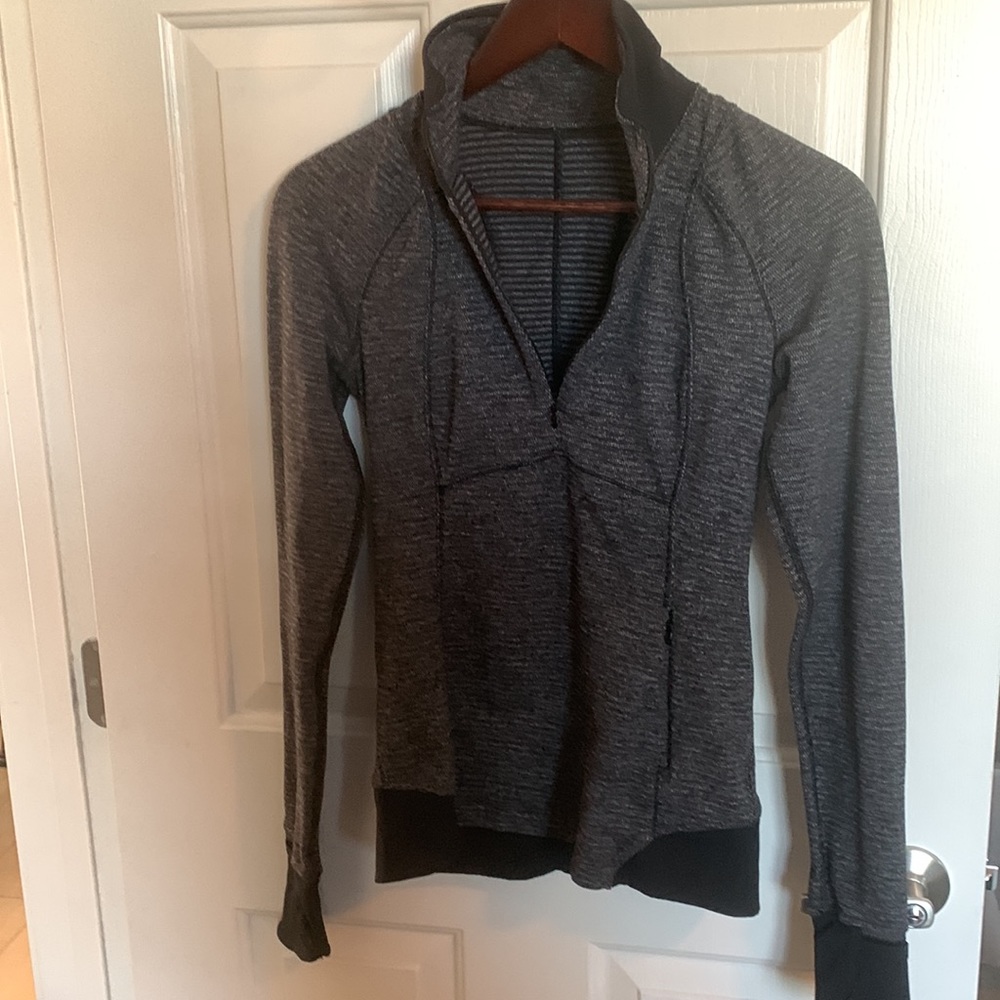 Lululemon jacket - Picture 4 of 6